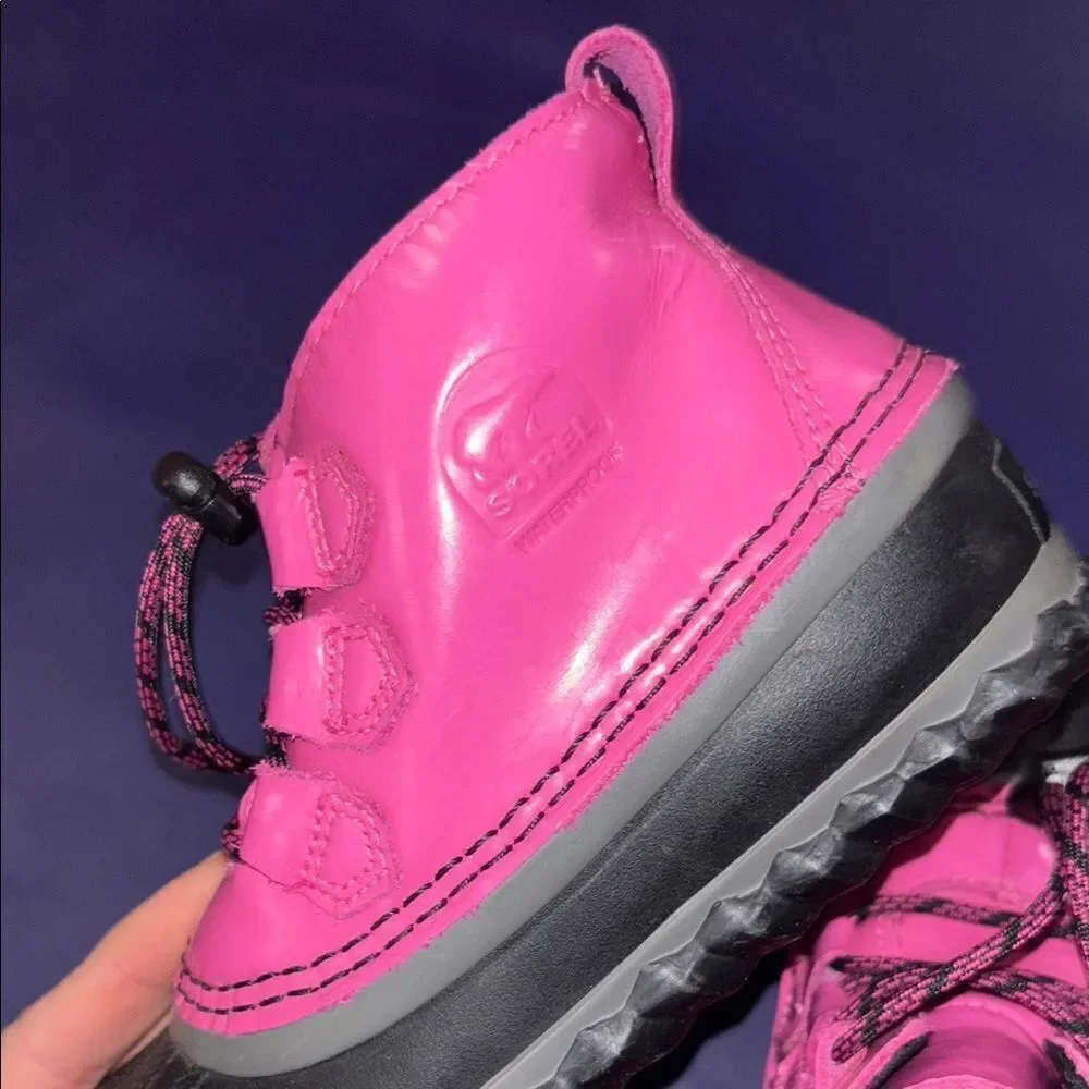 Sorel Hot Pink and Black Lace-Up Rain & Snow Boots with Treaded Sole
